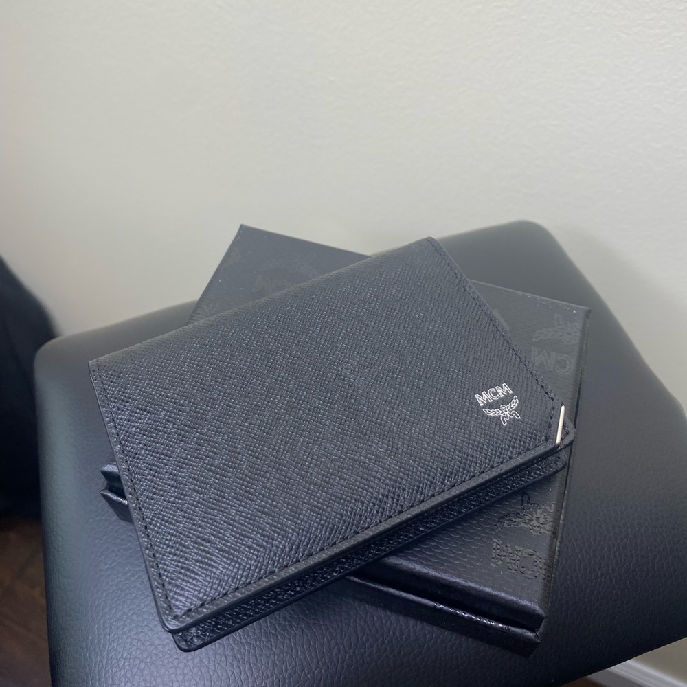 MCM, Black Wallet
